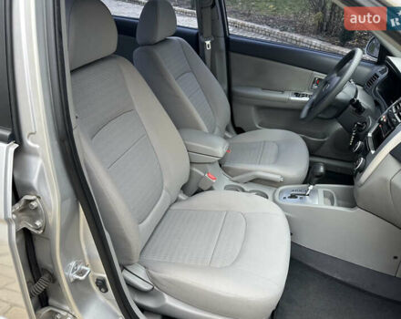 Сірий Кіа Черато, об'ємом двигуна 2 л та пробігом 192 тис. км за 5100 $, фото 6 на Automoto.ua