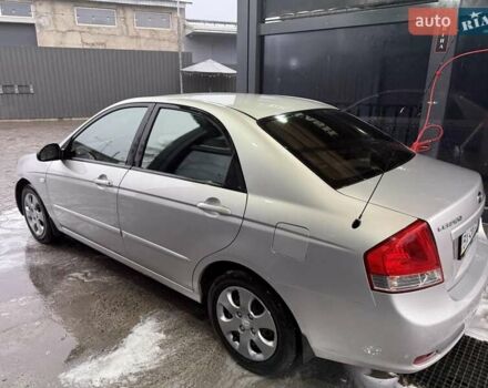 Серый Киа Черато, объемом двигателя 1.59 л и пробегом 205 тыс. км за 4600 $, фото 2 на Automoto.ua