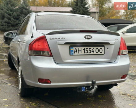 Серый Киа Черато, объемом двигателя 1.58 л и пробегом 495 тыс. км за 3900 $, фото 7 на Automoto.ua
