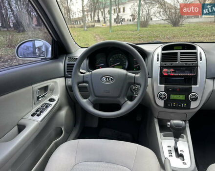 Сірий Кіа Черато, об'ємом двигуна 2 л та пробігом 192 тис. км за 5100 $, фото 15 на Automoto.ua