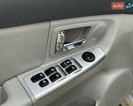 Сірий Кіа Черато, об'ємом двигуна 2 л та пробігом 192 тис. км за 5100 $, фото 9 на Automoto.ua