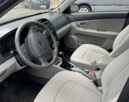 Серый Киа Черато, объемом двигателя 1.6 л и пробегом 116 тыс. км за 4000 $, фото 7 на Automoto.ua