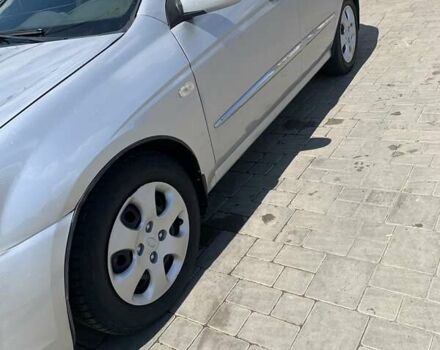 Серый Киа Черато, объемом двигателя 1.6 л и пробегом 210 тыс. км за 3800 $, фото 4 на Automoto.ua