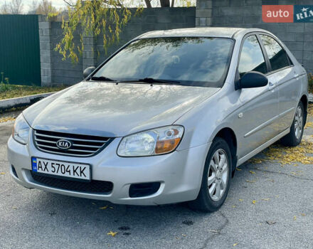 Серый Киа Черато, объемом двигателя 1.6 л и пробегом 214 тыс. км за 4500 $, фото 3 на Automoto.ua