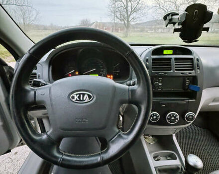 Сірий Кіа Черато, об'ємом двигуна 1.6 л та пробігом 201 тис. км за 5200 $, фото 6 на Automoto.ua