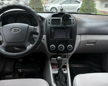 Серый Киа Черато, объемом двигателя 1.6 л и пробегом 194 тыс. км за 4200 $, фото 8 на Automoto.ua