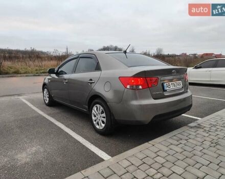 Серый Киа Черато, объемом двигателя 1.59 л и пробегом 153 тыс. км за 6300 $, фото 3 на Automoto.ua