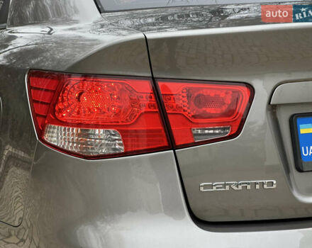 Серый Киа Черато, объемом двигателя 2 л и пробегом 178 тыс. км за 6450 $, фото 8 на Automoto.ua