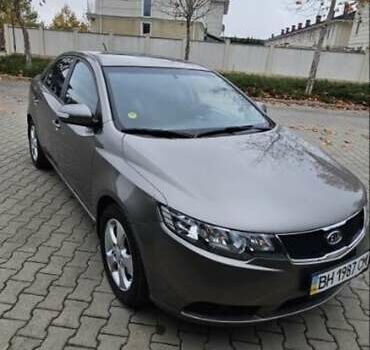 Серый Киа Черато, объемом двигателя 1.59 л и пробегом 117 тыс. км за 7777 $, фото 8 на Automoto.ua