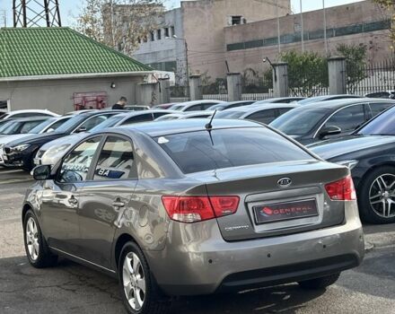 Сірий Кіа Черато, об'ємом двигуна 1.6 л та пробігом 117 тис. км за 7777 $, фото 5 на Automoto.ua