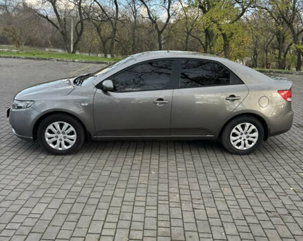 Сірий Кіа Черато, об'ємом двигуна 1.6 л та пробігом 104 тис. км за 7800 $, фото 1 на Automoto.ua