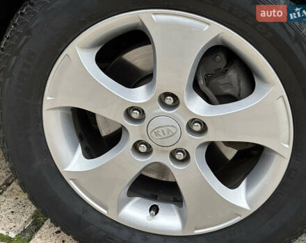 Серый Киа Черато, объемом двигателя 2 л и пробегом 178 тыс. км за 6450 $, фото 7 на Automoto.ua