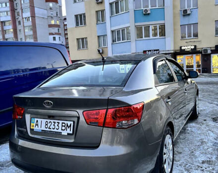 Серый Киа Черато, объемом двигателя 2 л и пробегом 190 тыс. км за 7800 $, фото 2 на Automoto.ua