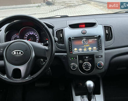 Серый Киа Черато, объемом двигателя 1.6 л и пробегом 188 тыс. км за 6999 $, фото 40 на Automoto.ua