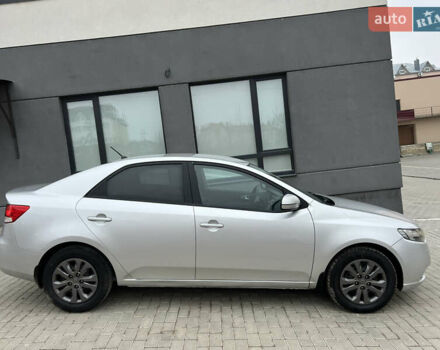 Серый Киа Черато, объемом двигателя 1.6 л и пробегом 188 тыс. км за 6999 $, фото 17 на Automoto.ua