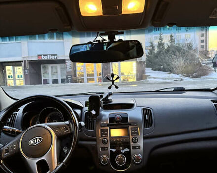 Серый Киа Черато, объемом двигателя 2 л и пробегом 190 тыс. км за 7800 $, фото 5 на Automoto.ua