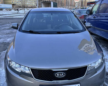Серый Киа Черато, объемом двигателя 2 л и пробегом 190 тыс. км за 7800 $, фото 1 на Automoto.ua