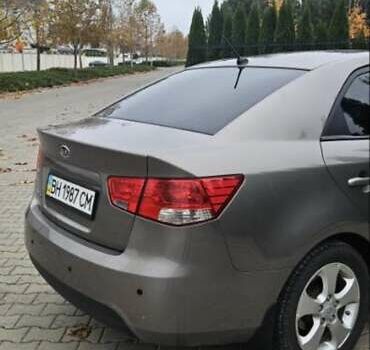 Серый Киа Черато, объемом двигателя 1.59 л и пробегом 117 тыс. км за 7777 $, фото 10 на Automoto.ua