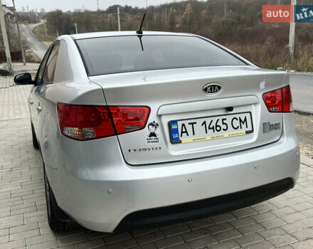 Серый Киа Черато, объемом двигателя 1.6 л и пробегом 188 тыс. км за 6999 $, фото 12 на Automoto.ua