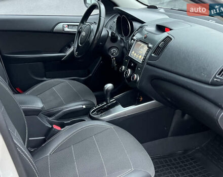 Серый Киа Черато, объемом двигателя 1.6 л и пробегом 188 тыс. км за 6999 $, фото 48 на Automoto.ua