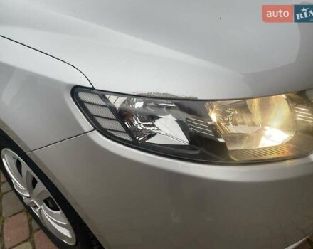 Серый Киа Черато, объемом двигателя 1.6 л и пробегом 224 тыс. км за 5400 $, фото 6 на Automoto.ua