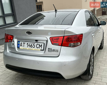 Серый Киа Черато, объемом двигателя 1.6 л и пробегом 188 тыс. км за 6999 $, фото 14 на Automoto.ua