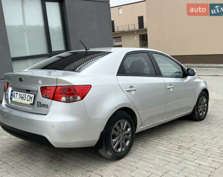 Серый Киа Черато, объемом двигателя 1.6 л и пробегом 188 тыс. км за 6999 $, фото 15 на Automoto.ua