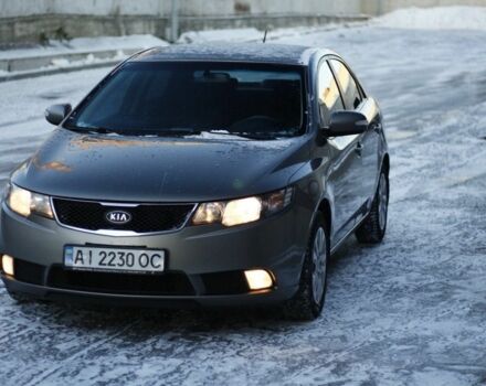 Серый Киа Черато, объемом двигателя 1.6 л и пробегом 420 тыс. км за 6500 $, фото 2 на Automoto.ua