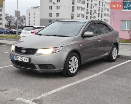 Серый Киа Черато, объемом двигателя 1.59 л и пробегом 153 тыс. км за 6300 $, фото 2 на Automoto.ua