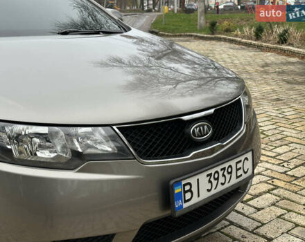 Серый Киа Черато, объемом двигателя 2 л и пробегом 178 тыс. км за 6450 $, фото 11 на Automoto.ua
