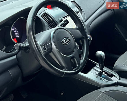 Серый Киа Черато, объемом двигателя 1.6 л и пробегом 188 тыс. км за 6999 $, фото 33 на Automoto.ua