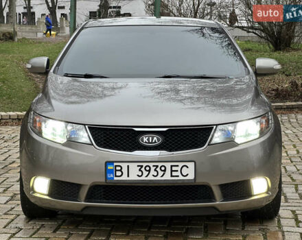 Серый Киа Черато, объемом двигателя 2 л и пробегом 178 тыс. км за 6450 $, фото 1 на Automoto.ua