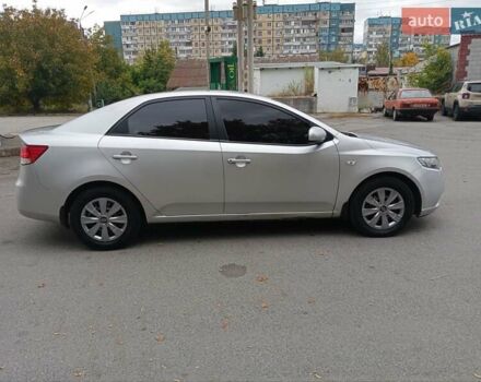Сірий Кіа Черато, об'ємом двигуна 1.6 л та пробігом 250 тис. км за 5999 $, фото 8 на Automoto.ua