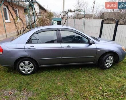 Серый Киа Черато, объемом двигателя 1.6 л и пробегом 200 тыс. км за 4100 $, фото 3 на Automoto.ua