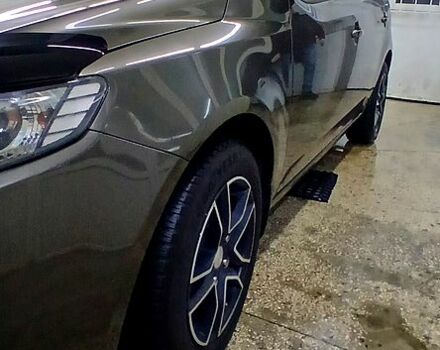 Серый Киа Черато, объемом двигателя 2 л и пробегом 250 тыс. км за 7200 $, фото 6 на Automoto.ua