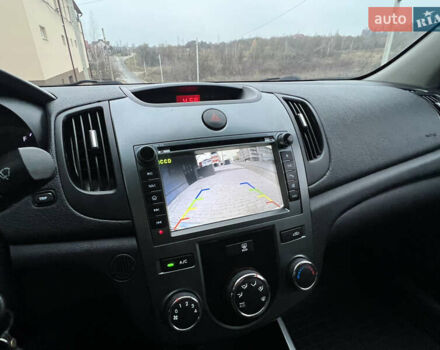 Серый Киа Черато, объемом двигателя 1.6 л и пробегом 188 тыс. км за 6999 $, фото 57 на Automoto.ua