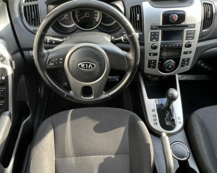 Сірий Кіа Черато, об'ємом двигуна 1.6 л та пробігом 117 тис. км за 7777 $, фото 11 на Automoto.ua