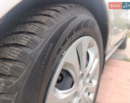 Сірий Кіа Черато, об'ємом двигуна 2 л та пробігом 235 тис. км за 6300 $, фото 17 на Automoto.ua