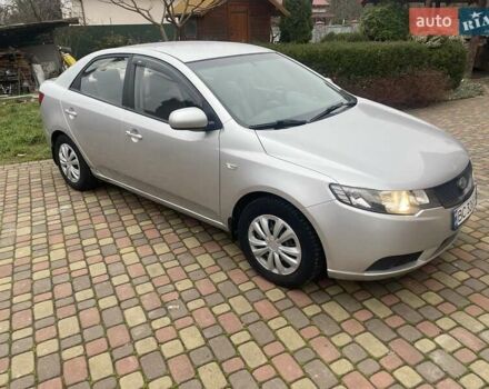 Серый Киа Черато, объемом двигателя 1.6 л и пробегом 224 тыс. км за 5400 $, фото 8 на Automoto.ua