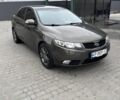 Сірий Кіа Черато, об'ємом двигуна 2 л та пробігом 250 тис. км за 6100 $, фото 1 на Automoto.ua