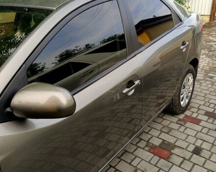 Сірий Кіа Черато, об'ємом двигуна 1.6 л та пробігом 197 тис. км за 6700 $, фото 5 на Automoto.ua