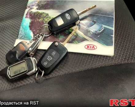 Серый Киа Черато, объемом двигателя 1.6 л и пробегом 251 тыс. км за 6500 $, фото 3 на Automoto.ua