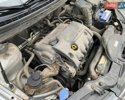 Сірий Кіа Черато, об'ємом двигуна 1.59 л та пробігом 169 тис. км за 7900 $, фото 10 на Automoto.ua