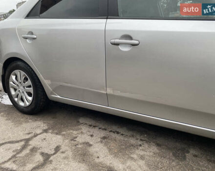 Сірий Кіа Черато, об'ємом двигуна 1.59 л та пробігом 169 тис. км за 7900 $, фото 4 на Automoto.ua