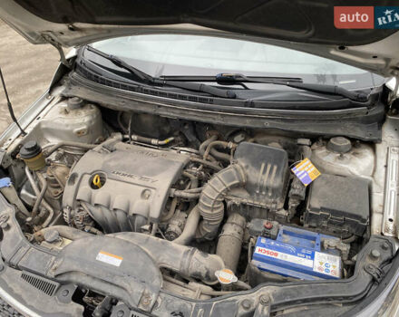 Сірий Кіа Черато, об'ємом двигуна 1.59 л та пробігом 169 тис. км за 7900 $, фото 11 на Automoto.ua