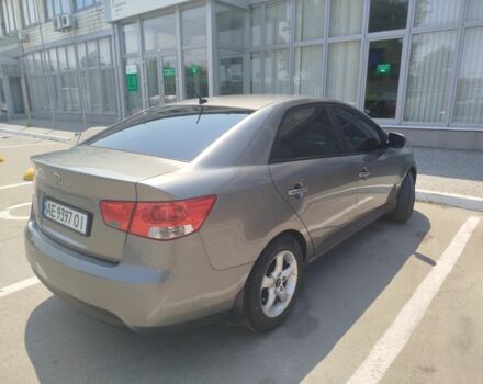 Киа Черато 2011 в Павлограде на Automoto.ua Серый Киа Черато, объемом двигателя 1.6 л и пробегом 215 тыс. км за 7000 $, фото 1 на Automoto.ua