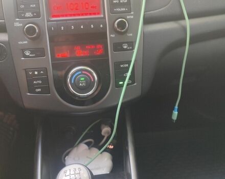 Серый Киа Черато, объемом двигателя 1.6 л и пробегом 218 тыс. км за 6800 $, фото 10 на Automoto.ua