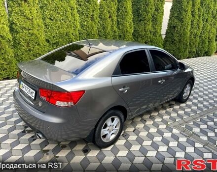 Серый Киа Черато, объемом двигателя 2 л и пробегом 190 тыс. км за 7300 $, фото 7 на Automoto.ua