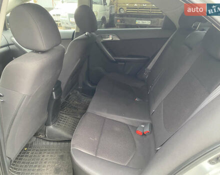 Сірий Кіа Черато, об'ємом двигуна 1.59 л та пробігом 169 тис. км за 7900 $, фото 5 на Automoto.ua