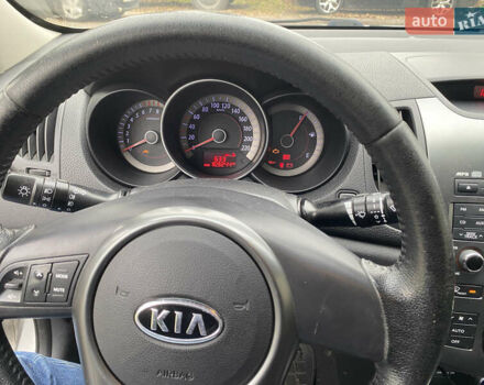 Сірий Кіа Черато, об'ємом двигуна 1.59 л та пробігом 169 тис. км за 7900 $, фото 7 на Automoto.ua